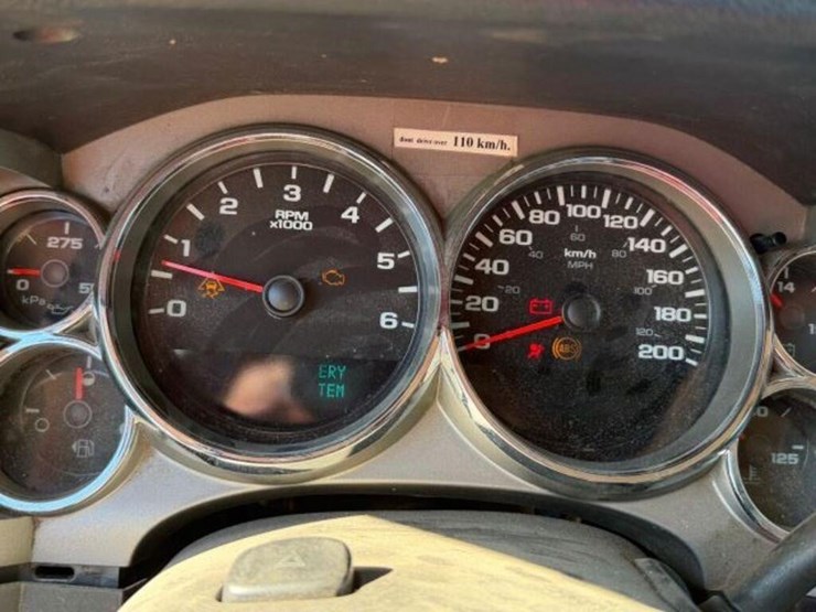 2009-chevrolet-silverado-2500hd-image-11