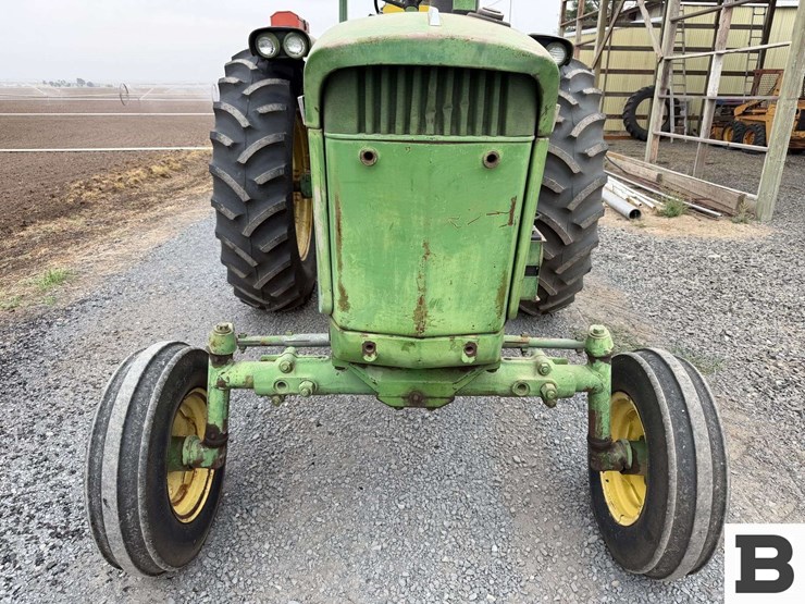 john-deere-3010-image-10