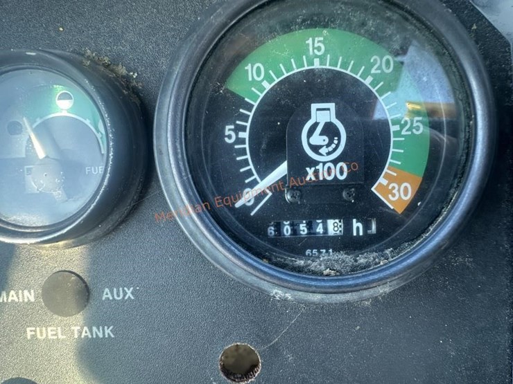 deere-410c-image-29