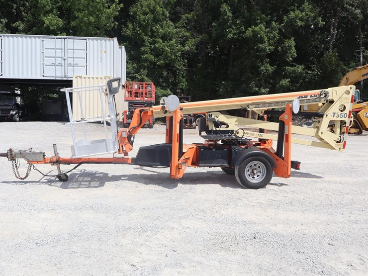 2016-jlg-t350-image-2