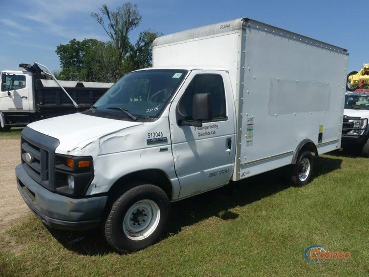 2015-ford-e350-image-11