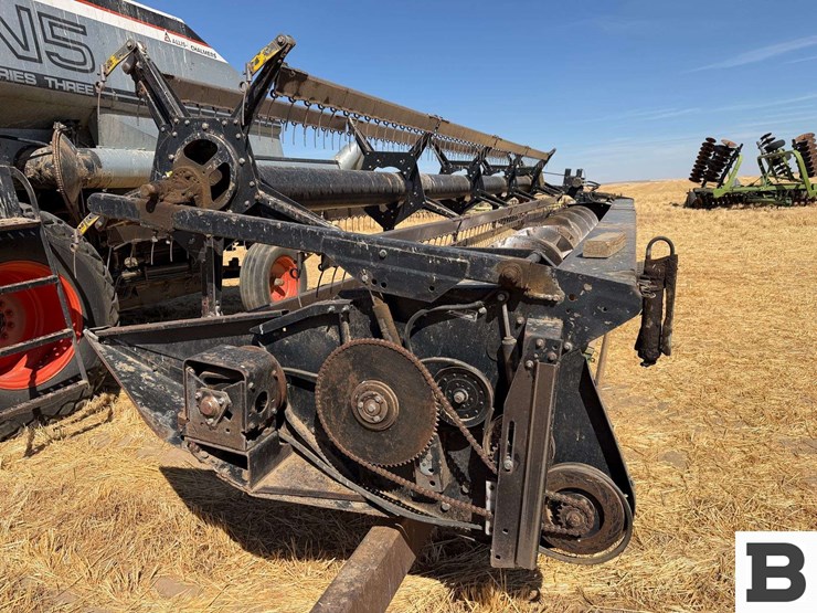 1981-allis-chalmers-gleaner-n-series-header-image-18