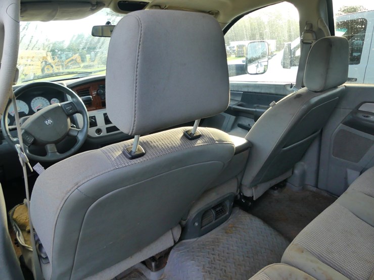 2007-dodge-ram-3500-image-11