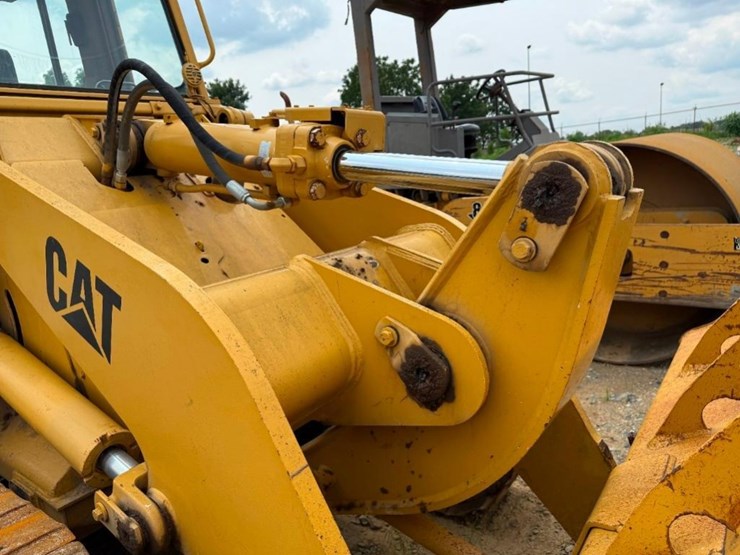 caterpillar-953b-image-27