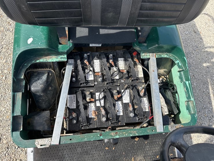 #192-•-ez-go-txt-electric-golf-cart-image-5