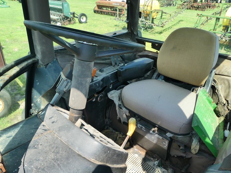 john-deere-4440-image-13