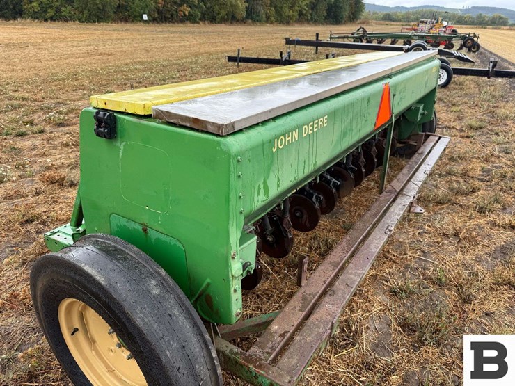 john-deere-8350-image-28