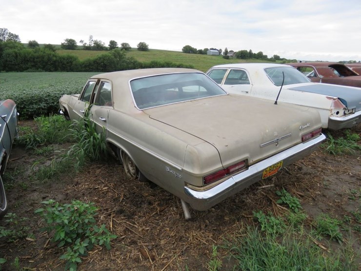 1966-chevrolet-biscayne-4dr-sedan-image-5