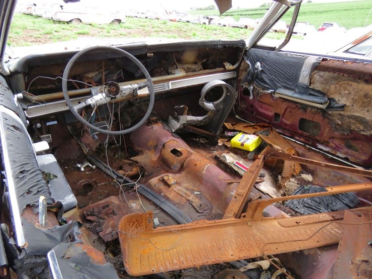 1965-chevrolet-impala-ss-2dr-ht-image-6
