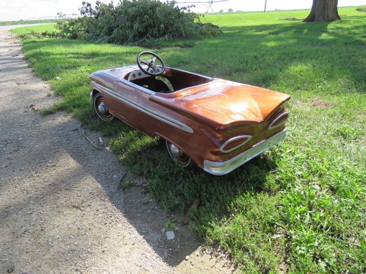 1959-chevrolet-impala-pedal-car-image-5