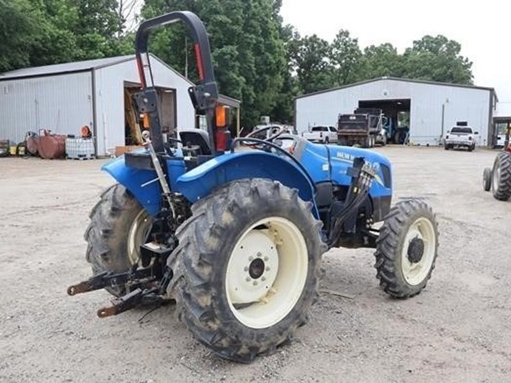 2017-new-holland-workmaster-50-image-5