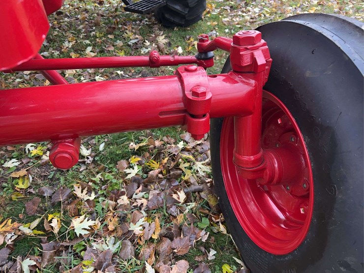 1970-farmall-544-hydro-gas-row-crop-golden-demonstrator-image-17