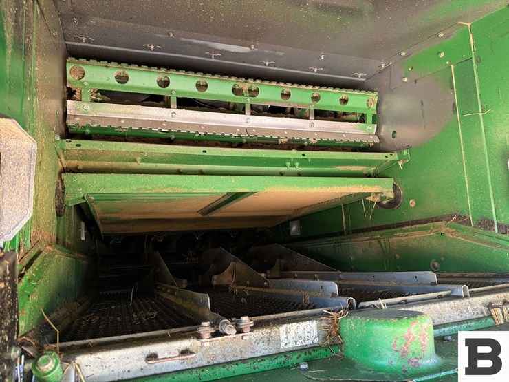 2014-john-deere-s660-image-35