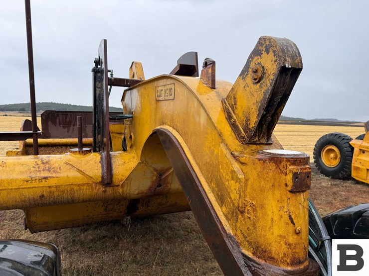 caterpillar-60-image-49