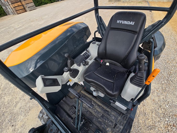 2024-hyundai-hx35az-image-77