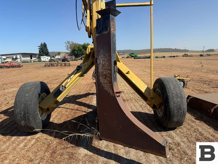 2006-johnson-pull-type-6'-tile-plow-image-21