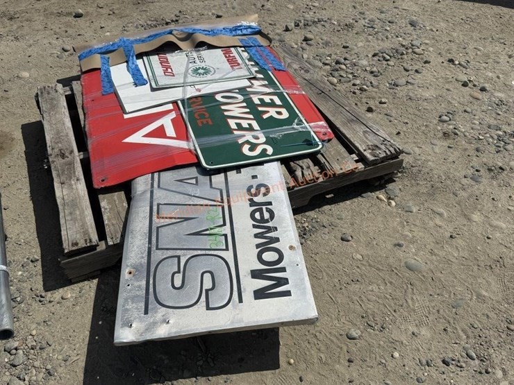 5--assorted-metal-signs-image-2