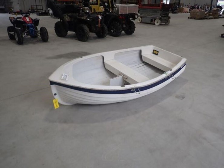 2000-boatex-8-ft-fiberglass-hull-qbx00689c000-image-1