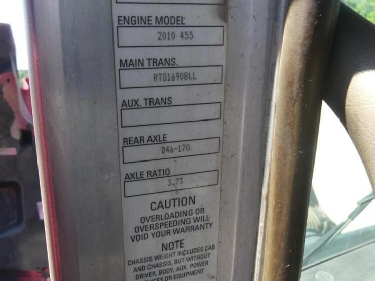 2012-kenworth-t800-image-25