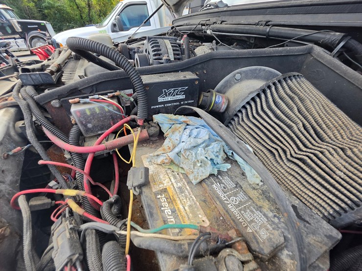 2001-ford-f350-image-29