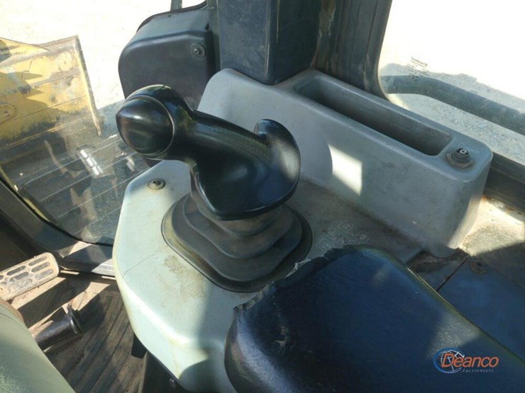 2007-komatsu-d51px-22-image-13
