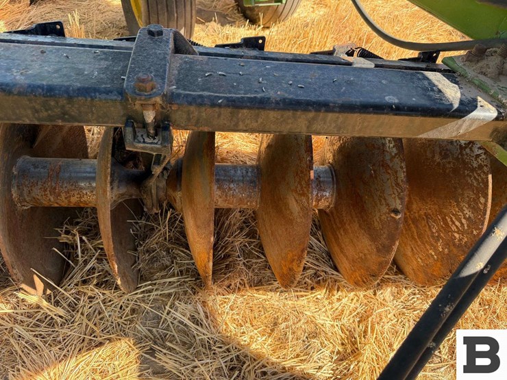john-deere-twin-offset-disc-image-15