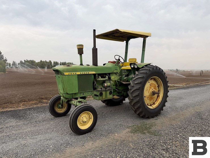john-deere-3010-image-2