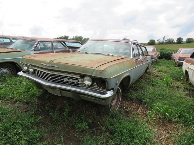 1965-chevrolet-belair-4dr-wagon-image-1