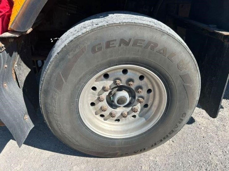 2001-kenworth-t800-image-108
