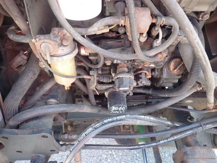 john-deere-3520-image-39