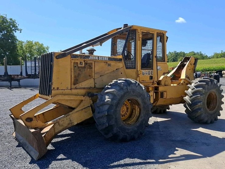 1993-deere-640e-image-39
