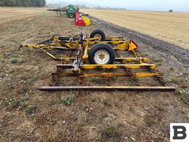 dixon-harrow-18'-image-2