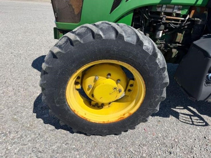 2015-john-deere-5085e-image-48