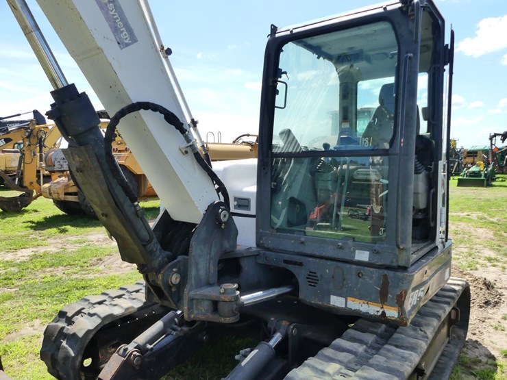 2013-bobcat-e85-image-11