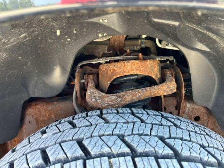 2014-ford-f150-xlt-image-56