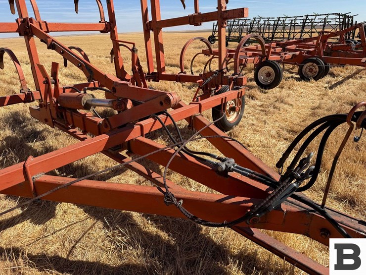 allis-chalmer-800-chisel-plow-image-9