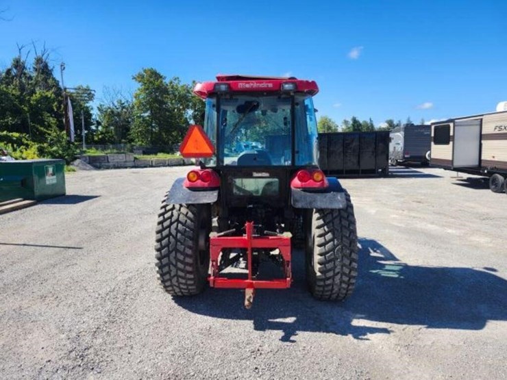 2013-mahindra-5010-hst-image-5