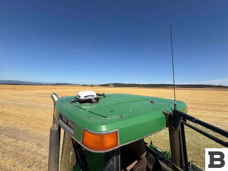 2001-john-deere-8110-image-53