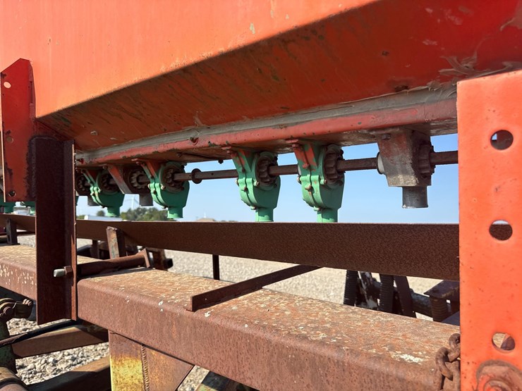 #49390-•-levee-squeezer-w/-seeder-inv#-49390-image-12