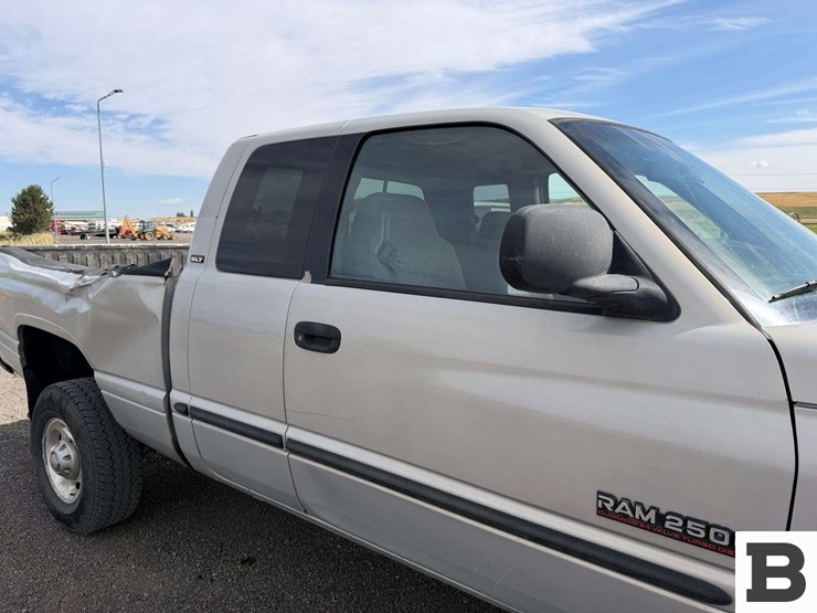 2001-dodge-ram-2500-image-25
