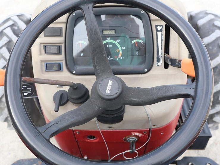 2011-case-ih-farmall-55-image-24