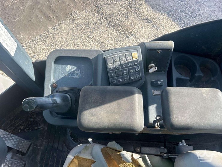 2006-deere-544j-image-12