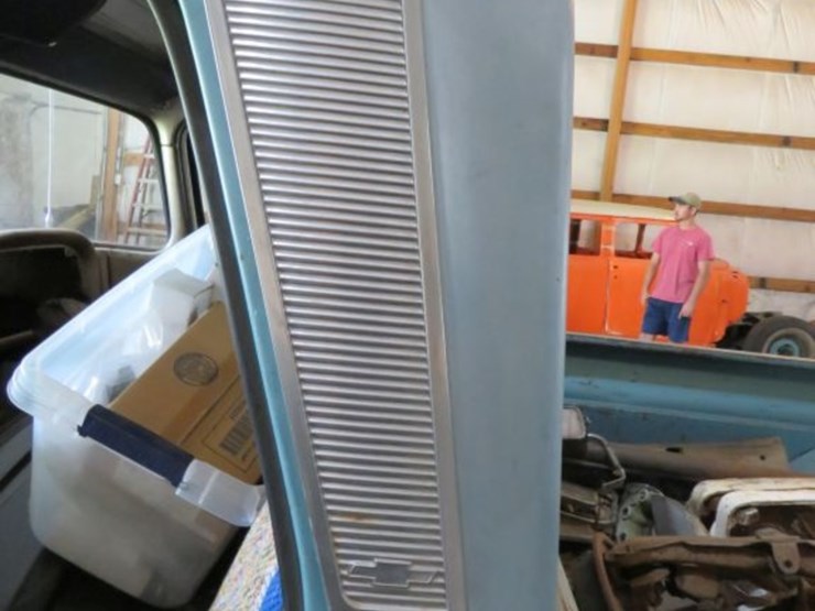 1963-chevrolet-custom-1/2-ton-pickup-image-9