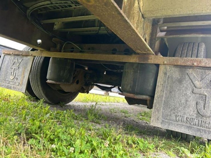 2008-wilson-48-ft-image-26