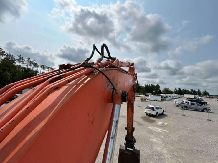 2007-hitachi-zx225us-lc-image-48