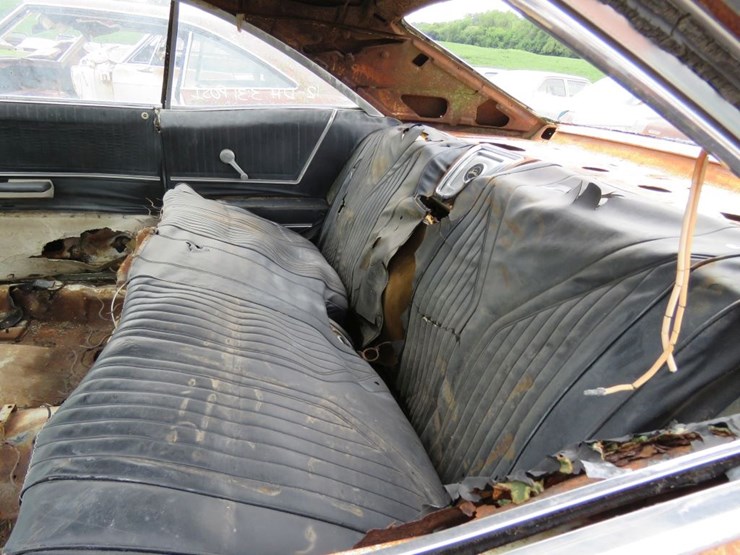1965-chevrolet-impala-ss-2dr-ht-image-8