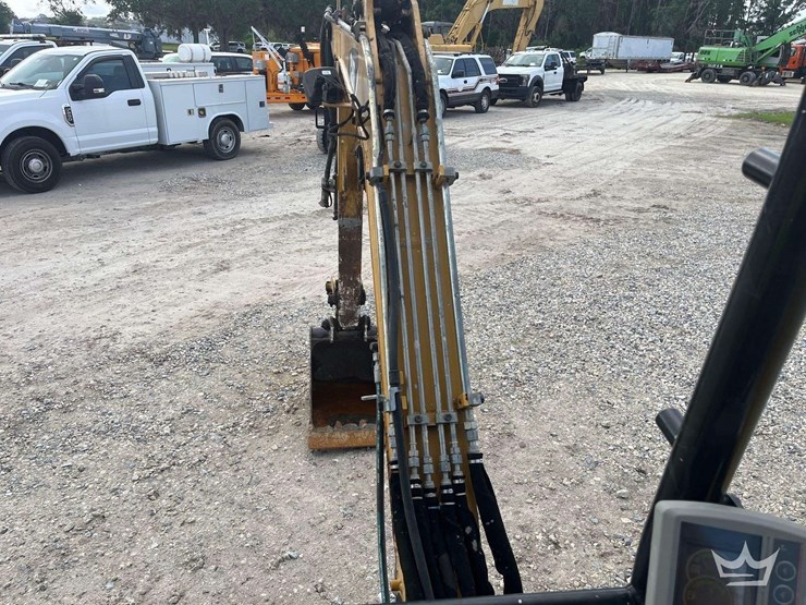 2016-caterpillar-303-image-27