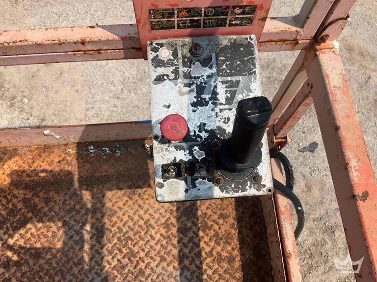 2000-jlg-2646e2-image-11