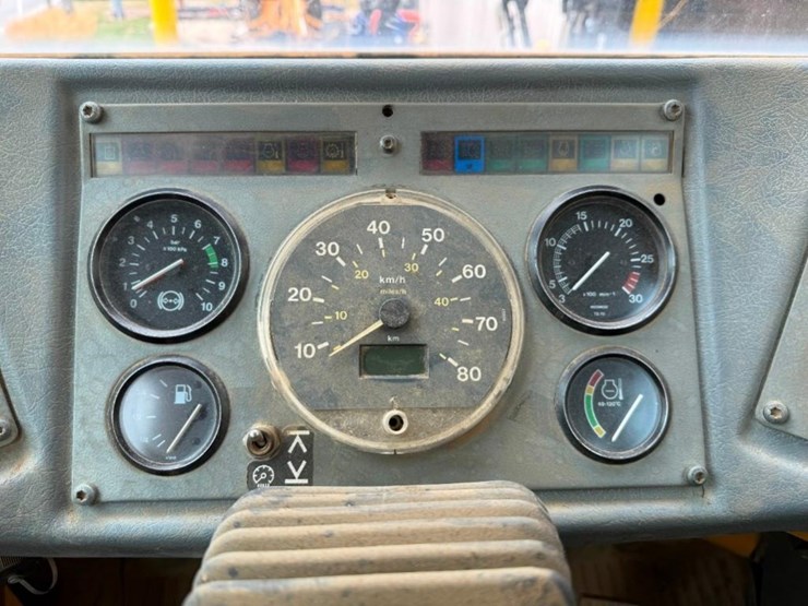 volvo-a25c-image-8
