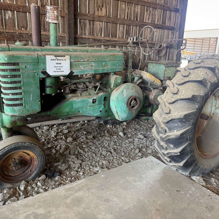 JOHN DEERE A
